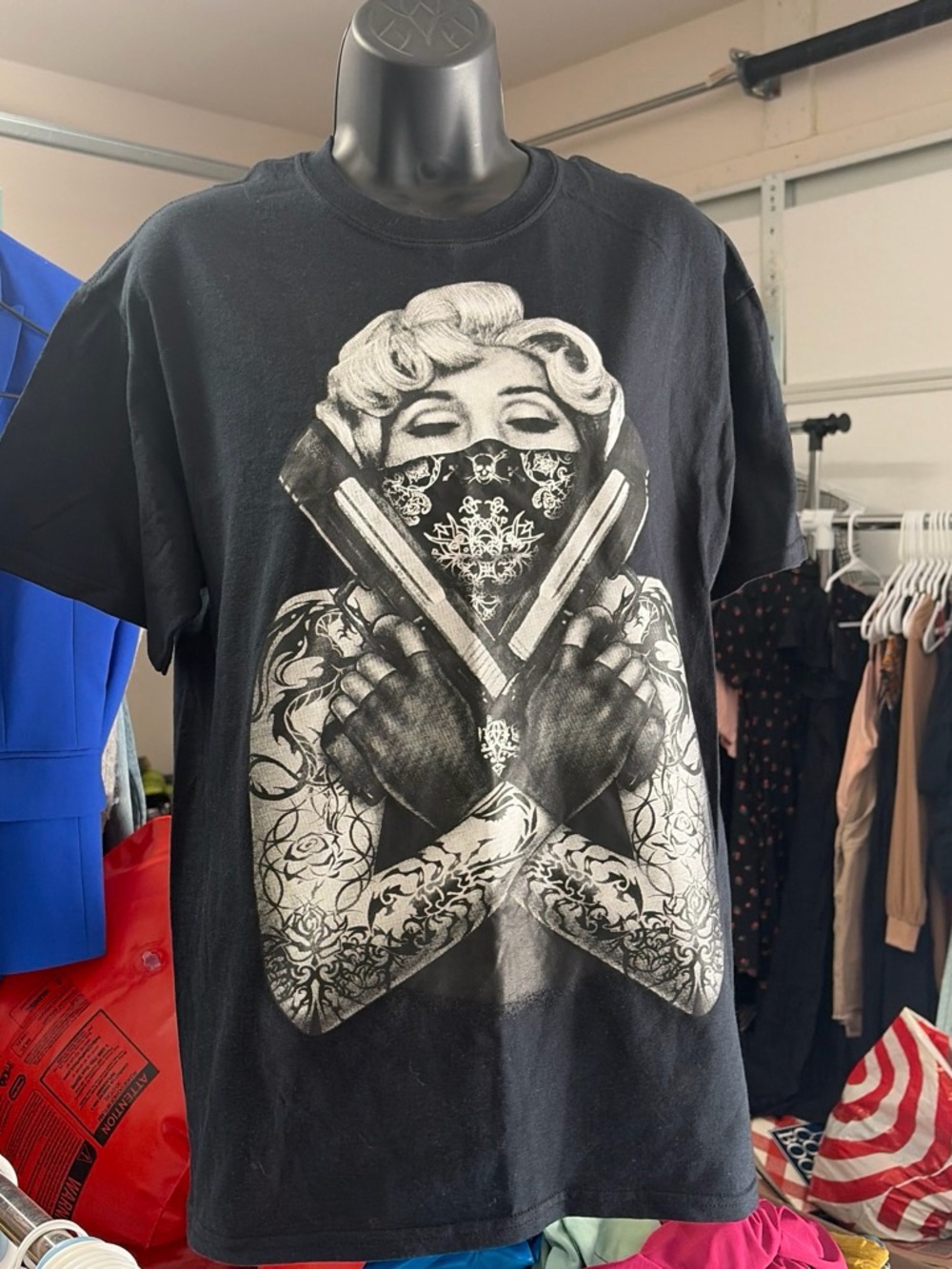 Black Graphic Short-Sleeve Men’s T-Shirt with Tattooed Madonna Print